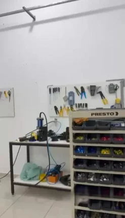 Imagem Salão Comercial para Locação em Sorocaba-SP, Jardim Astro: 1 Sala, 1 Banheiro, 2 Vagas e 160m² de Área!
