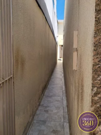 Imagem Casa com 04 dormitórios e com 02 vagas de garagem na Vila Mafra