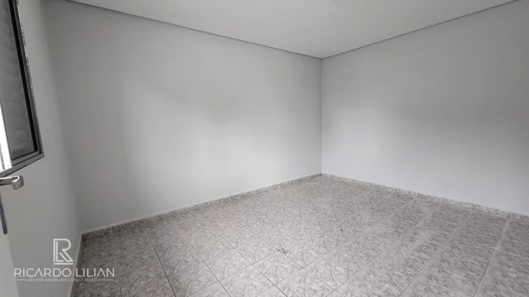 Imagem "Oportunidade Única! Propriedade na Vila Guarani - Zona Sul com 3 Casas Independentes e Terreno Amplo de 240m²"