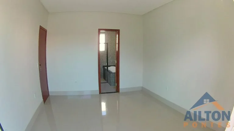 Imagem Casa Duplex com 03 Quartos à Venda na Praia do Morro - Guarapari/ES