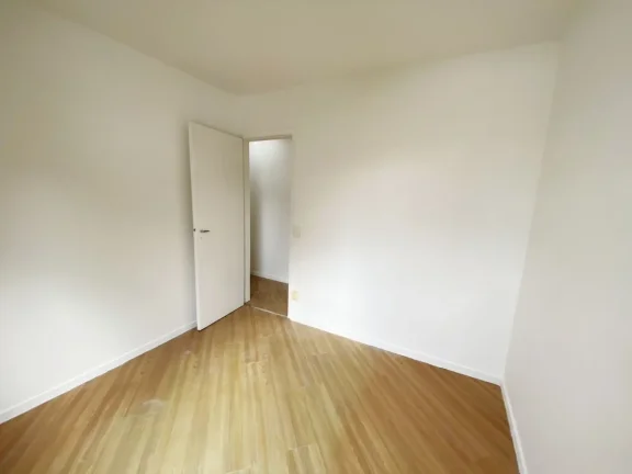Imagem Apartamento Pompéia - 83M², 3 Dorms, 1 Suíte, 2 Vagas Demarcadas, Face Oeste, Academia, Piscina, Churrasqueira, Quadra de Futebol.