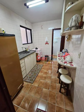 Imagem Apartamento com 2 dormitórios à venda, 147 m² por R$ 750.000 - Passagem - Cabo Frio/RJ