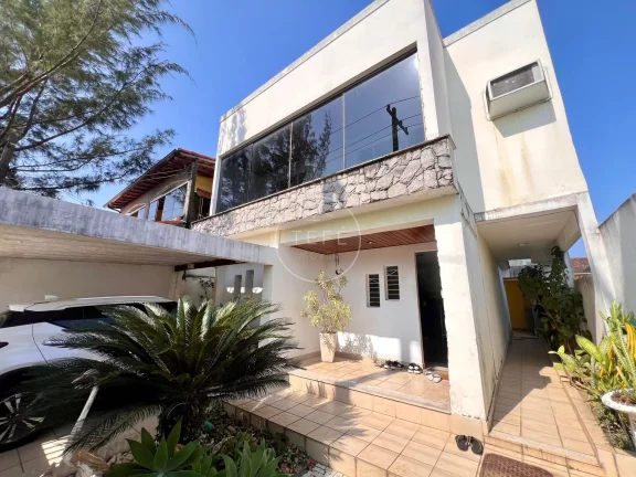 CASA DUPLEX com 3 SUÍTES à venda em CAMPO GRANDE - R$ 550.000