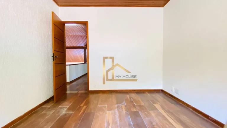 Imagem Casa com 3 quartos sendo 1 suíte no térreo à venda, 120 m² por R$ 670.000 - Granja Guarani - Teresópolis/Rio de Janeiro