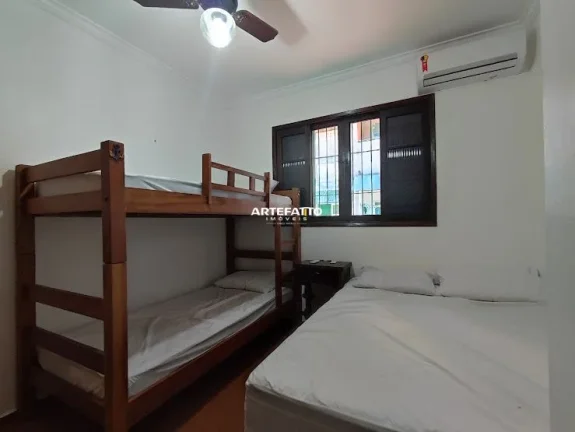 Imagem Apartamento de dois dormitórios pertinho do mar