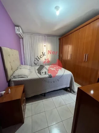 Imagem Casa assobradada , 2 casas , 1°com 3 dorms, 1 suíte, 2 vagas, 2° com 1 dorm e quintal ,bairro Jardim Las Vegas, Santo André