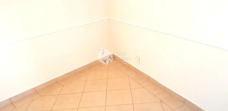 Imagem SOBRADO À VENDA, COM 200M² COM 3 DORMS SENDO 1 SUÍTE COM 2 VAGAS E ARMÁRIOS EMBUTIDOS NA COZINHA - OPORTUNIDADE VILA ROMANA