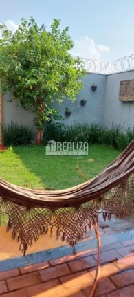 Imagem Casa à venda no bairro Vila Elza, em Aramina: 3 dormitórios, suíte, churrasqueira e garagem