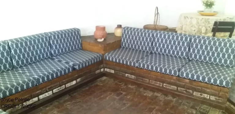 Imagem Casa Com 7 Dormitórios a 60 m Da Praia a Venda Em Peruíbe.