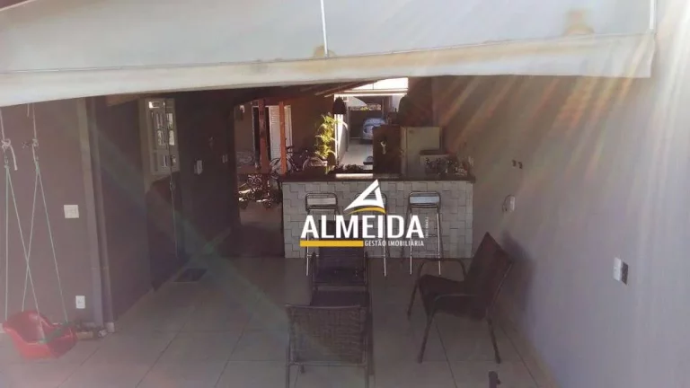 Imagem Casa com 3 dormitórios à venda, 229 m² por R$ 950.000,00 - Vila Paulista - Rio Claro/SP