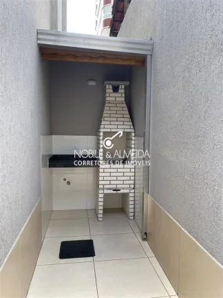 Imagem Sobreposta térrea com churrasqueira e portão privativo