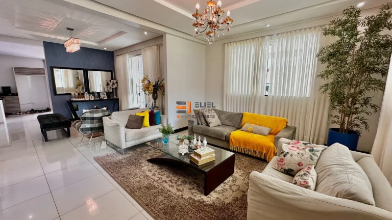 Imagem Imóvel de Luxo com 4 Quartos, 4 Suítes e 4 Salas na Estrela em Castanhal-PA: Venda ou Locação!