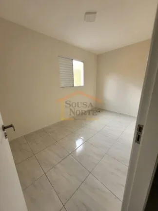 Imagem Casa em condomínio com 65,25 m², 2 dormitórios, 1 banheiro, 1 lavabo, armários na cozinha e banh...