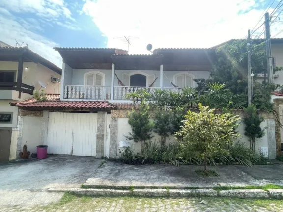 CASA DUPLEX C/ 330M² - COND. FECHADO - ANIL - JACAREPAGUÁ - RJ IMÓVEL AVALIADO EM R$ 1.256.465,29 1ª PRAÇA: 03/02/2026 - VALOR INICIAL DE VENDA: R$ 1.256.465,29 2ª PRAÇA: 04/02/2026 - VALOR INICIAL DE VENDA: R$ 628.232,65