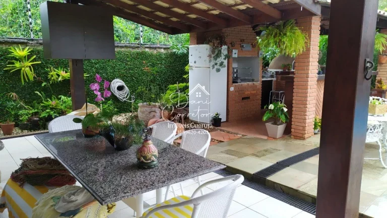 Imagem Casa venda ou locação condomínio Granville, Guarujá-SP: 5 quartos, 2 suítes, 2 salas, 5 banheiros, 4 vagas e 588m². Venda ou locação!