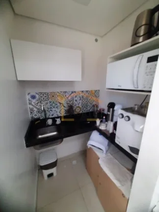 Imagem Sala comercial no 8º andar, composta por 2 salas unificadas de 51m² cada, totalizando 102m².

Loc...