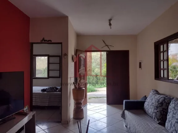 Imagem Casa à venda em Caieiras-SP, no Jardim Monte Alegre: 3 quartos, 1 suíte, 2 salas, 2 banheiros, 2 vagas de garagem e 99m². Confira!
