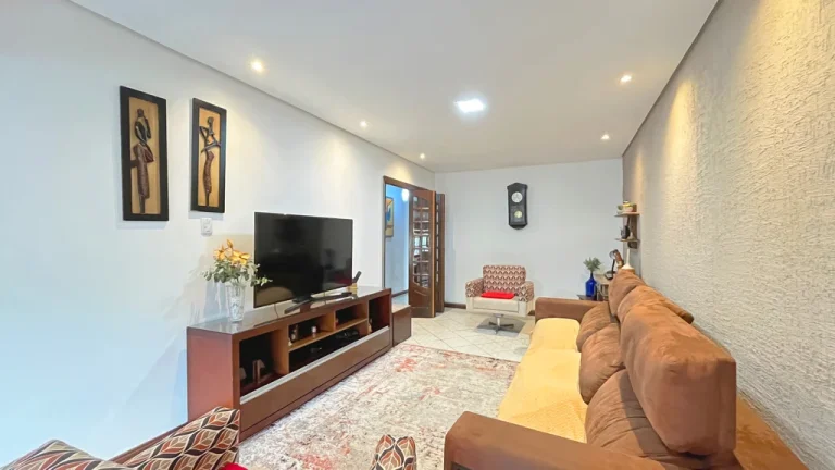 Imagem Casa para venda no bairro Vila Nova em Porto Alegre
