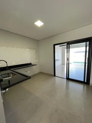 Imagem Casa à Venda com 128m², 03 dormitórios, sendo 01 suíte, no Portal Ville Jardins, Boituva