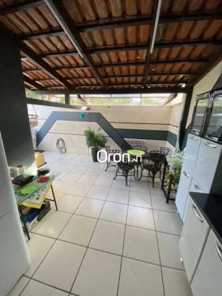 Imagem Sobrado com 4 dormitórios à venda, 146 m² por R$ 949.000,00 - Vila Jardim Vitória - Goiânia/GO