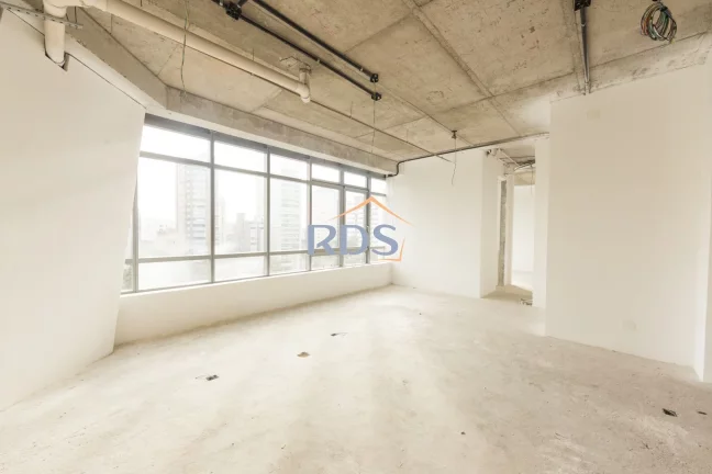 Imagem Apartamento no contrapiso a venda de 575m² com 4 suítes e 6 vagas no Itaim