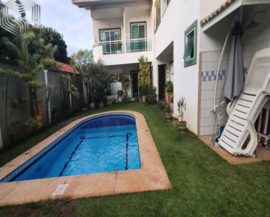 Imagem Casa em Condomínio de Alto Padrão no Recreio dos Bandeirantes, RJ: 3 suítes, 4 vagas, 558m² de luxo! Pfoximo a Praia