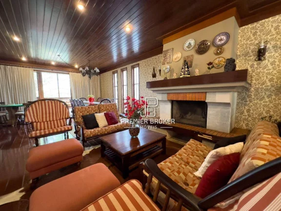 Imagem Casa à venda, 600 m² por R$ 2.900.000,00 - Albuquerque - Teresópolis/RJ