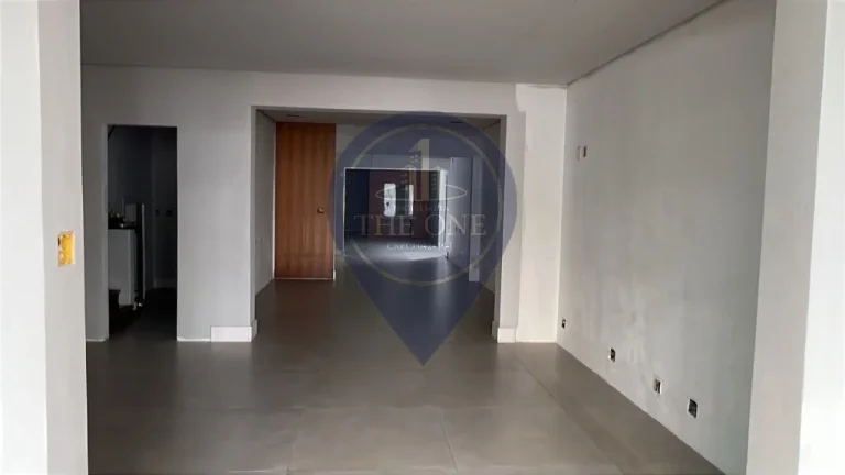 Imagem Excelente Casa Comercial para Locação em Indianópolis, São Paulo-SP: 1 Banheiro, 4 Vagas de Garagem, 300m² de Área.