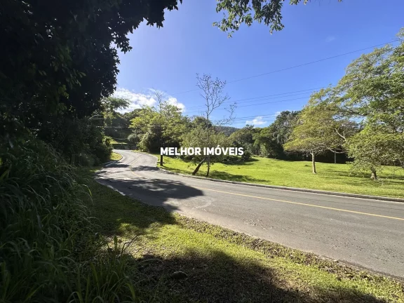 Imagem Terreno com rua asfaltada á venda na praia de Taquaras em Balneário Camboriú