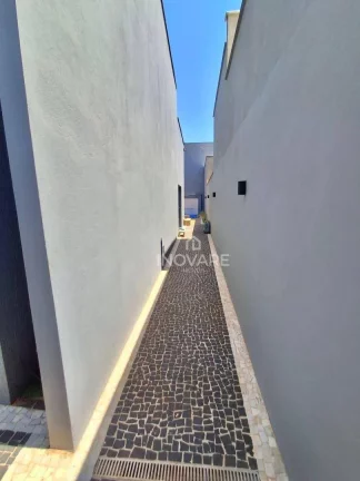 Imagem Casa com 3 dormitórios à venda, 195 m² por R$ 1.200.000 - Village Imperial - Itumbiara/GO