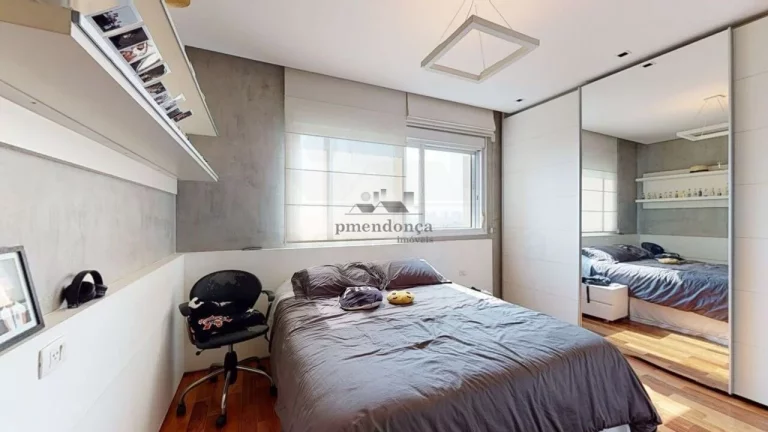 Imagem Apartamento à venda com 3 quartos e 5 vagas em Alto De Pinheiros-SP, 376m²