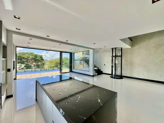 Imagem Casa Alto Padrão a Venda no bairro Granja Viana - Cotia, SP