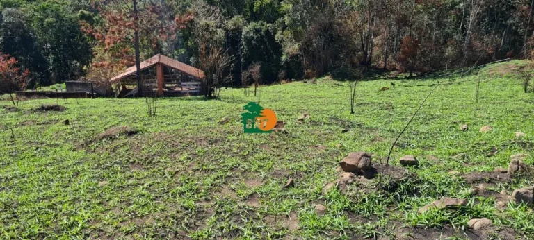 Imagem Chácara para Venda em São Roque, Centro (canguera), 3 dormitórios, 2 suítes, 1 banheiro