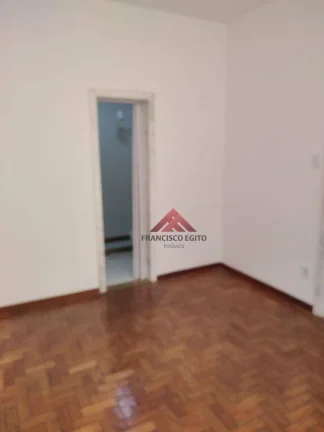 Imagem Apartamento com sala e quarto na primeira quadra da praia,proximo a todo comércio de icarai,como bancos,farmacias,super mercados,a quarenta metros da