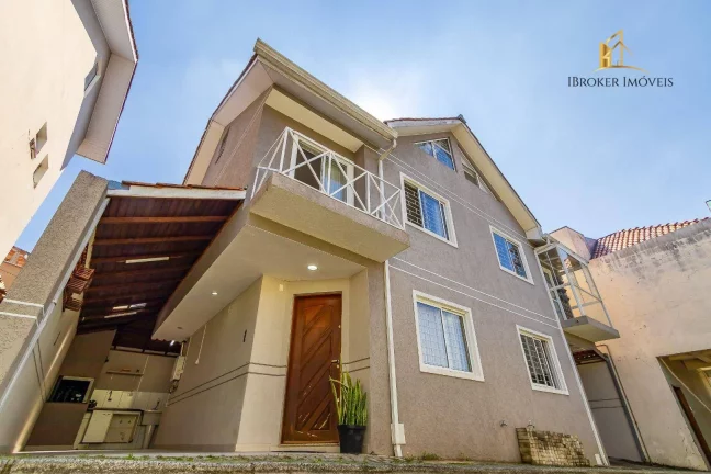 Imagem Sobrado SEMIMOBILIADO com 2 quartos + ático à venda, 108 m² por R$ 499.000 - Xaxim - Curitiba/PR