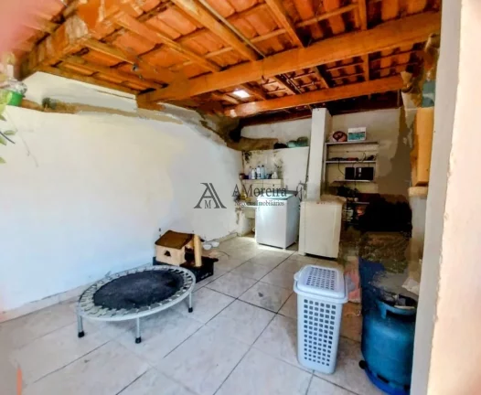 Imagem Casa à venda em Jundiaí-SP, Vila Aparecida: 2 quartos, 2 salas, 2 banheiros, 2 vagas, 173m². Aproveite!