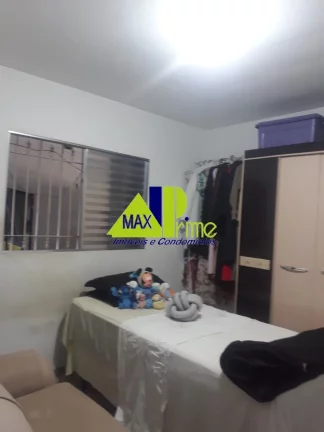 Imagem Imperdível casa à venda em São Paulo-SP no Jardim Pedro José Nunes! 5 quartos, 1 suíte, 2 vagas de garagem e 140m² de área.