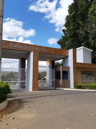 Lote de 1000 m2 em condomínio fechado com portaria 24 Horas !!