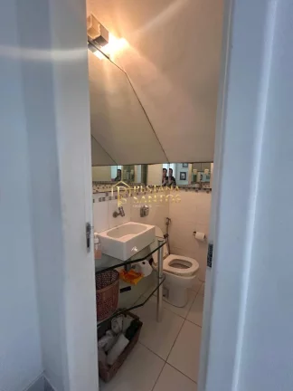 Imagem Casa Triplex à Venda no Condomínio Jardim Nova Barra