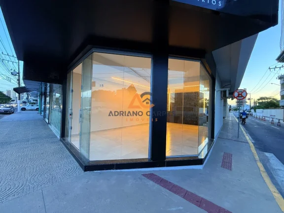 Imagem Aluguel Anual de sala comercial de esquina no Centro de Piçarras, Adriano Carpes Imóveis Aluga