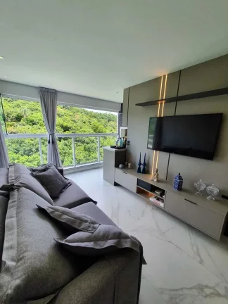 Imagem Apartamento mobiliado com 2 suítes e 2 vagas de garagem no bairro Ressacada em Itajaí