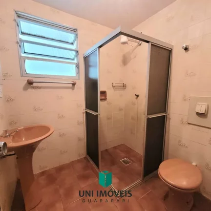 Imagem Oportunidade ! Apto à venda 3 qtos/ 1 suíte , área lateral e 2 vagas de garagem na Praia do Morro .