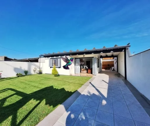 Casa à venda no bairro Centro - Cidreira/RS