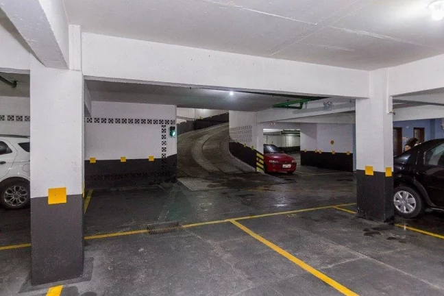 Imagem COMERCIAL COM VAGA DE GARAGEM