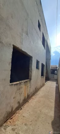 Imagem Prédio à Venda com 4 Apartamentos + Meia Água no Bairro Pelluzo – Patos de Minas/MG | Ótima Renda!