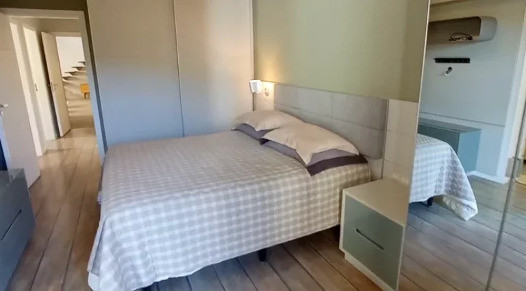 Imagem Cobertura à venda, 3 Quartos (1 S) à Venda, 390 m², Agronômica, Florianópolis/SC