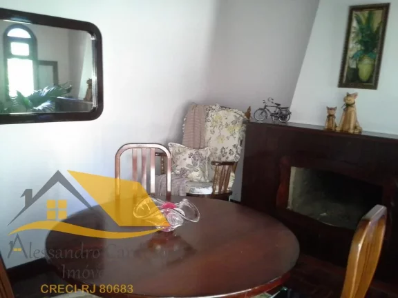 Imagem Vendo Casa na Chácara com 2 Quartos