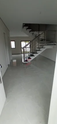 Imagem SOBRADO com 3 dormitórios à venda com 127.25m² por R$ 590.000,00 no bairro Centro - QUATRO BARRAS / PR