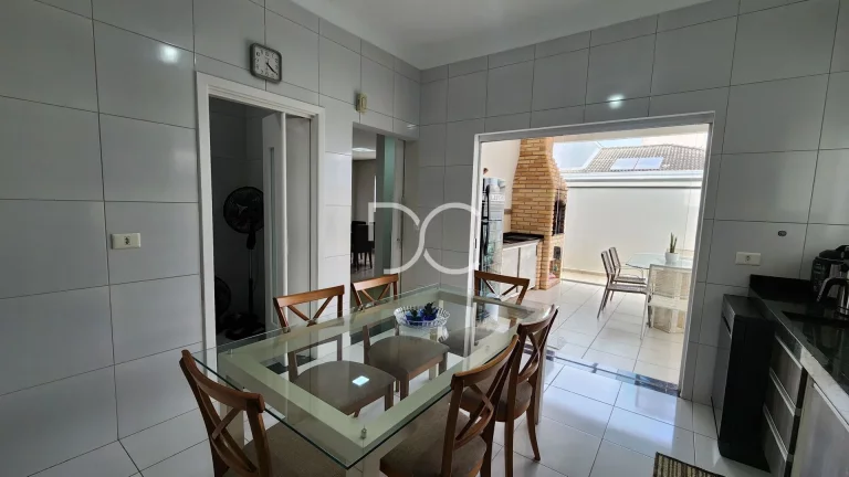 Imagem Ibiti Royal Park - Venda Sobrado | AT 250 m² | AC 245 m² | 4 Dorm | 2 Suítes | 4 Banheiros | 6 Vagas