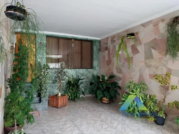 Imagem Sobrado com 2 Quartos e 3 banheiros à Venda, 170 m² por R$ 780.000,